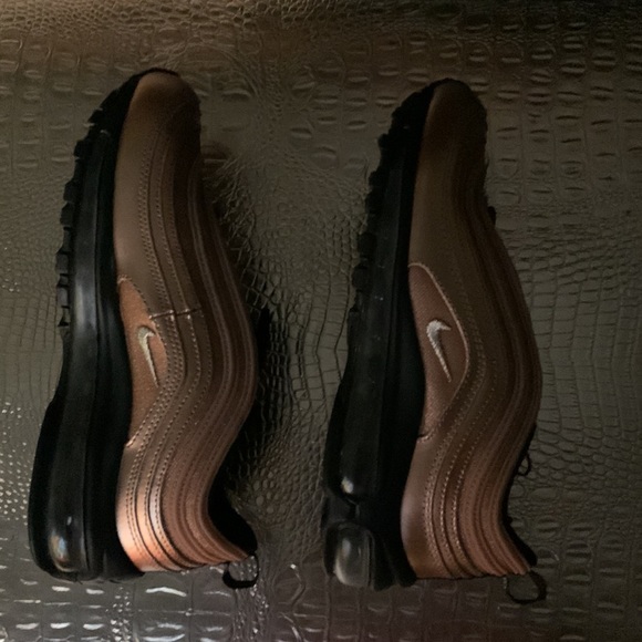 Air maxx 97s copper size 7 womens - Picture 4 of 5